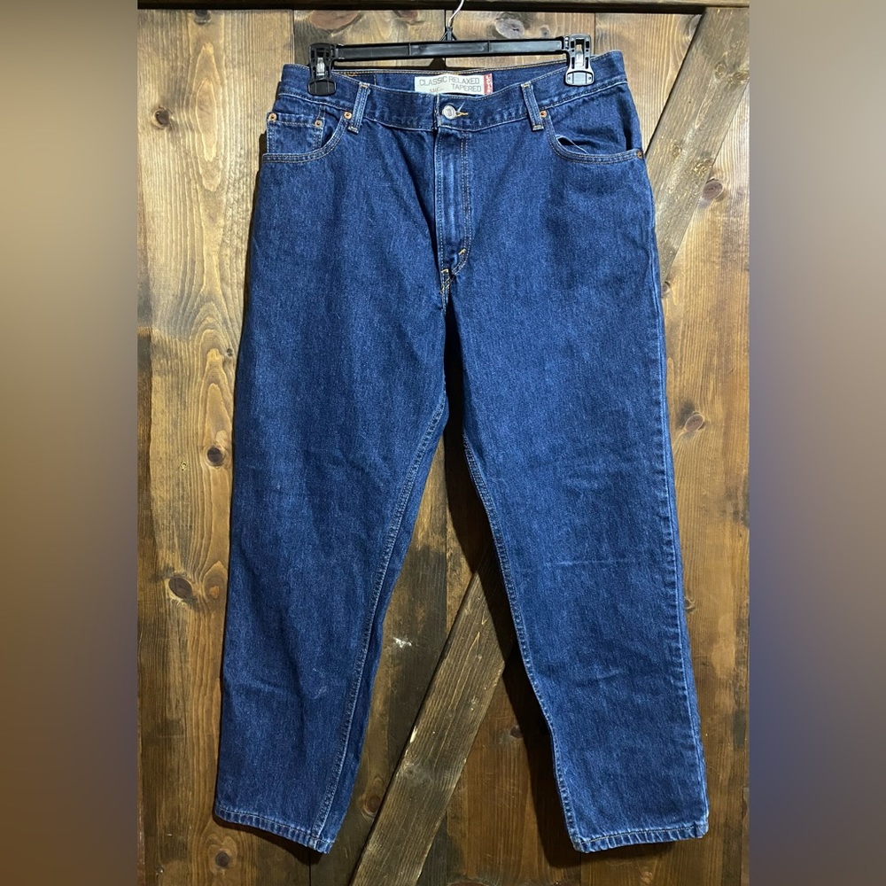 Levi’s 550 Classic Relaxed Tapered Fit Jeans, size 16s, light wear